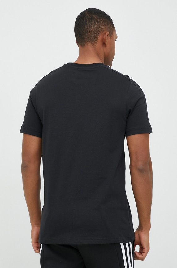 Odzież adidas t-shirt bawełniany Essentials IC9334 czarny