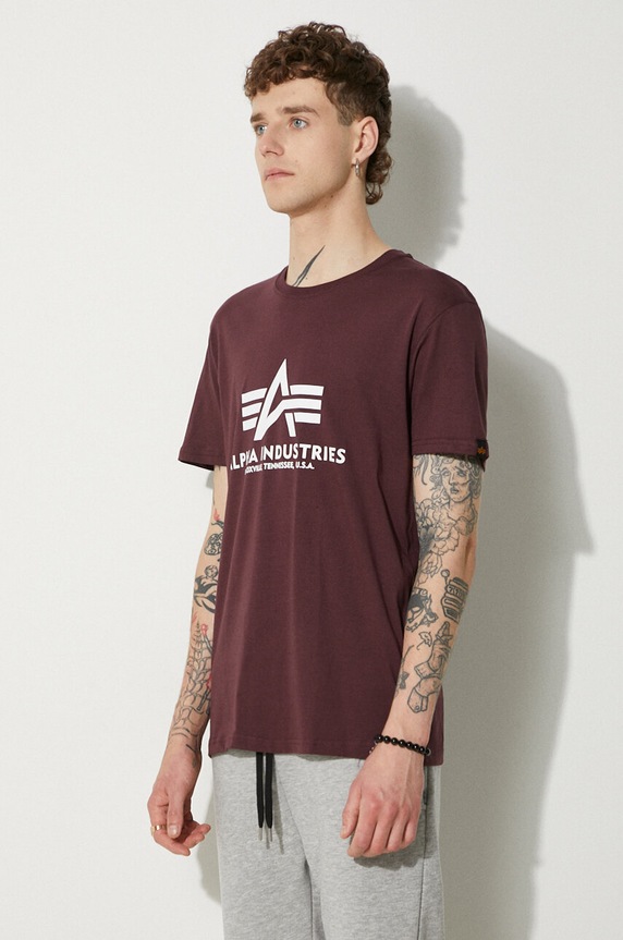Одежда Хлопковая футболка Alpha Industries Basic T-Shirt 100501.21 бордо