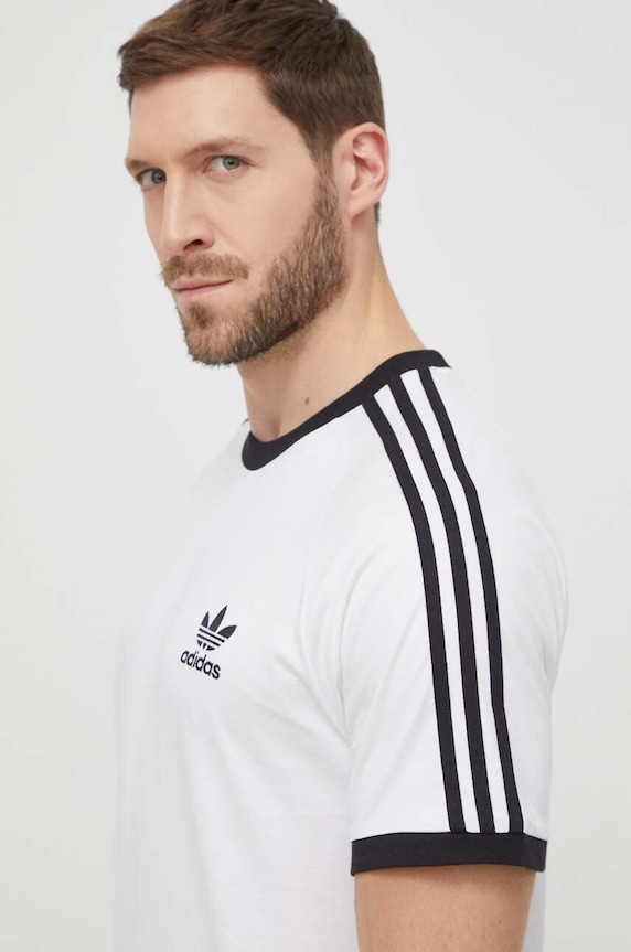 adidas Originals t-shirt bawełniany Adicolor 3-Stripes wzorzyste biały IA4846