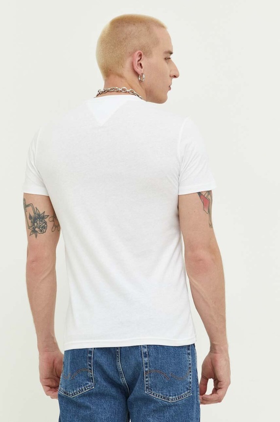 Ruházat Tommy Jeans pamut póló DM0DM13509.PPYX fehér