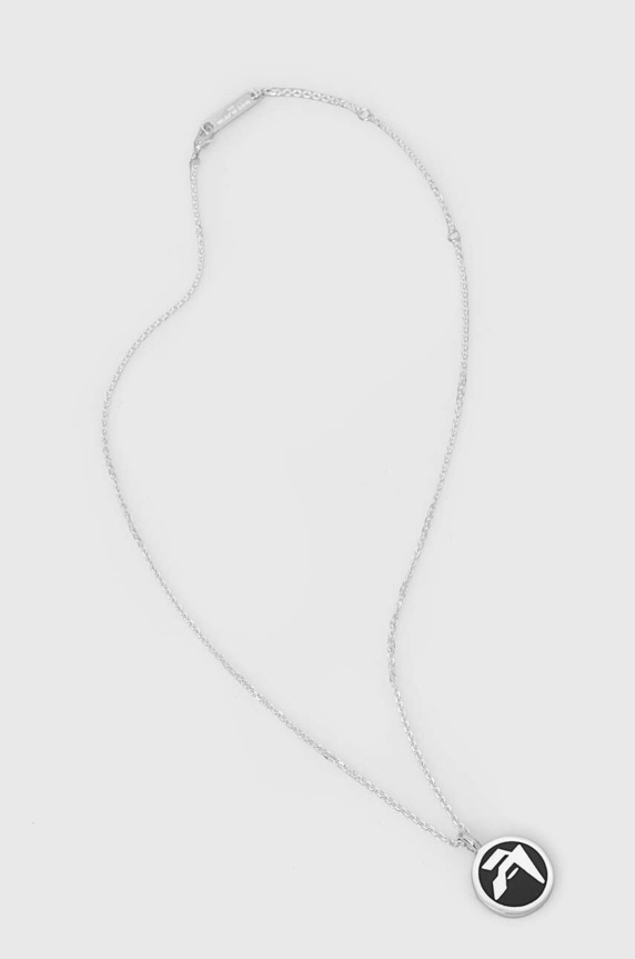 Strieborný náhrdelník AMBUSH Epoxy Amblem Charm Darčekový box čierna BMOB00ES24SIL0011000