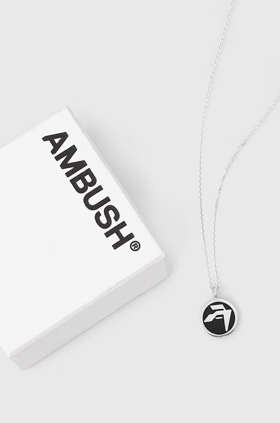 Strieborný náhrdelník AMBUSH Epoxy Amblem Charm BMOB00ES24SIL0011000 čierna SS24