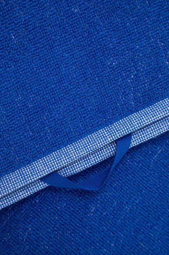 adidas Performance ręcznik IR6241 niebieski SS24