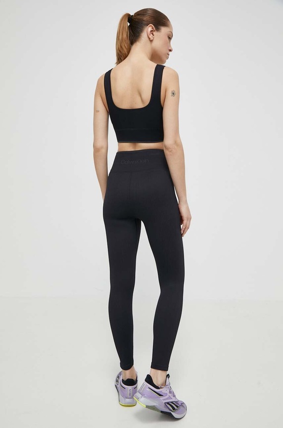 Sportovní podprsenka Calvin Klein Performance 00GWS4K220 černá
