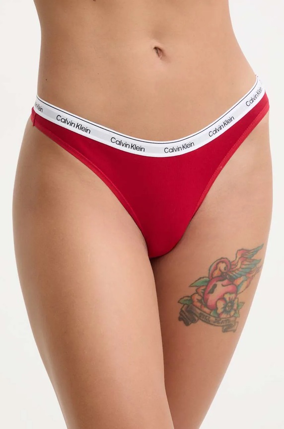 Calvin Klein Underwear stringi damskie bawełniane z elastanem czerwony 000QD5043E