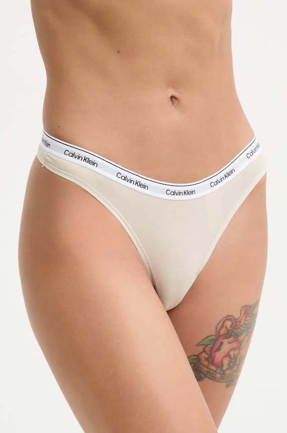 Calvin Klein Underwear stringi damskie bawełniane z elastanem beżowy 000QD5043E