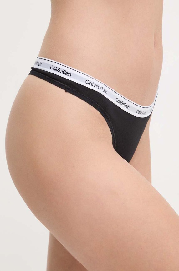 Odzież Calvin Klein Underwear stringi damskie bawełniane z elastanem 000QD5043E czarny