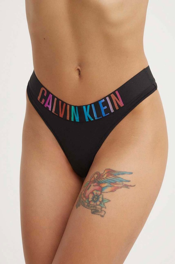Calvin Klein Underwear tanga 000QF7833E fekete SS24