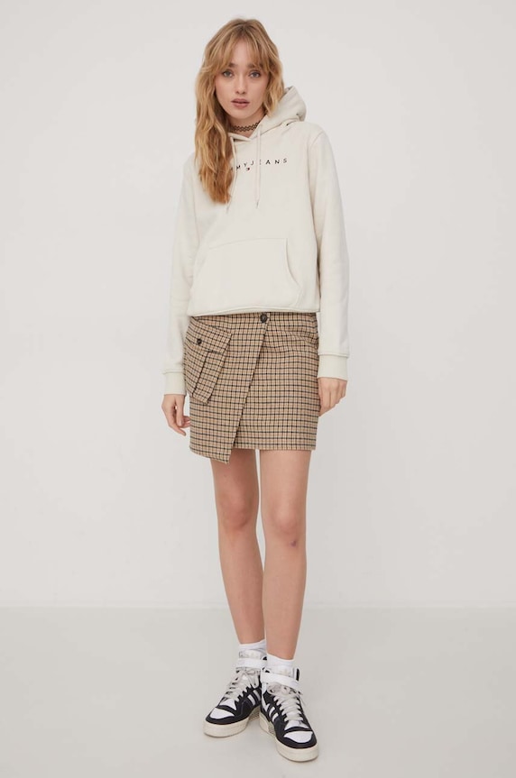 Tommy Jeans mikina s kapucí dámská bavlněná s elastanem DW0DW17324 béžová SS26