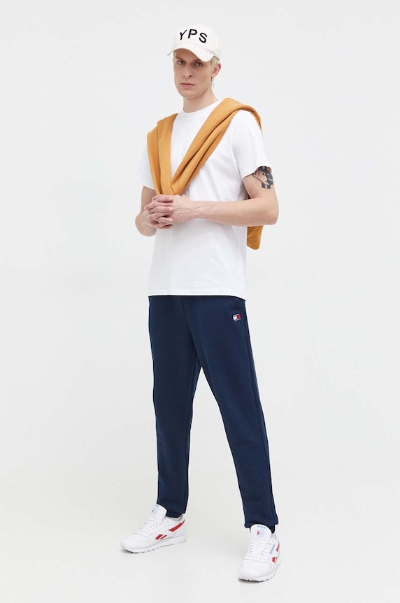 Bavlněná mikina Tommy Jeans DM0DM17988 hnědá NC24