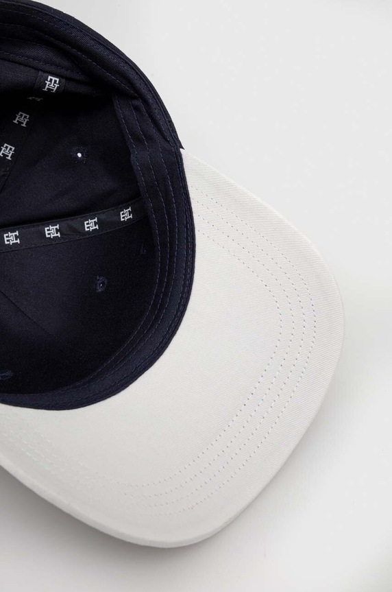 Bombažna bejzbolska kapa Tommy Hilfiger mornarsko modra AW0AW15786