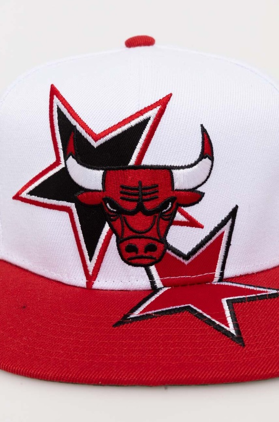 Mitchell&Ness czapka z daszkiem NBA CHICAGO BULLS HHSS6978.CBUYYPPPWHIT biały SS24