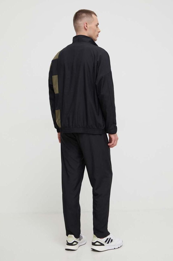 Спортивний костюм adidas чорний IP1613
