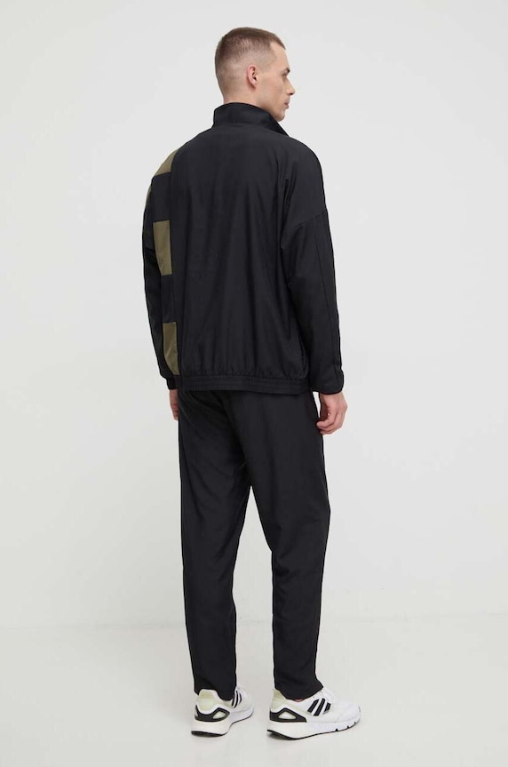 Спортивний костюм adidas чорний IP1613