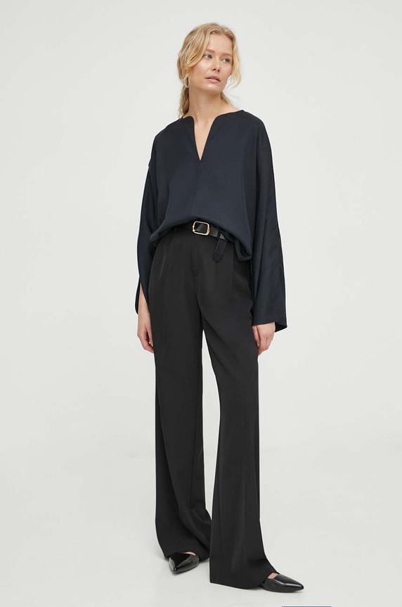 Blúzka By Malene Birger relaxed čierna Q71875020Z