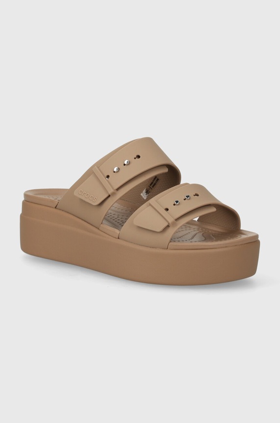 Pantofle Crocs Brooklyn Low Wedge Sandal platforma hnědá 207431.2Q9