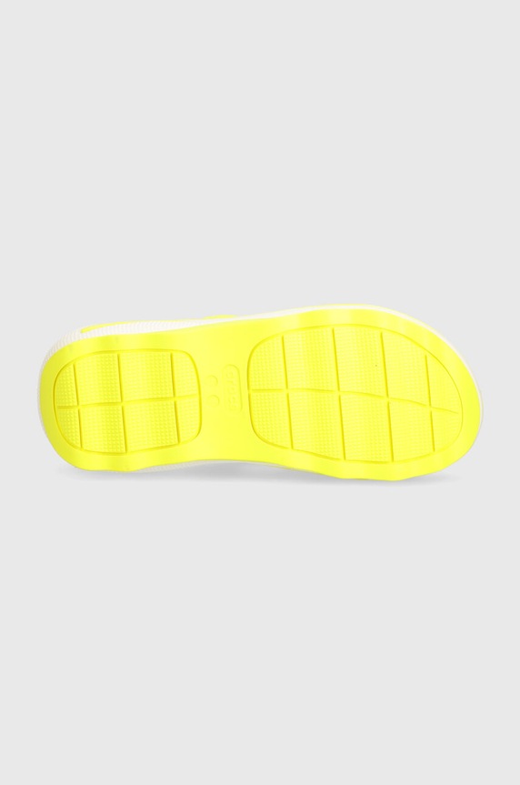 Crocs sliders Mega Crush Triple Strap 209842.76M green
