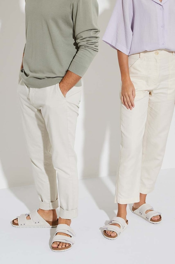 Birkenstock klapki na płaskim obcasie zamszowe Uji 1024800