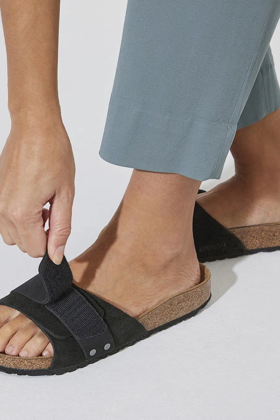 Birkenstock klapki skórzane Oita 1024200
