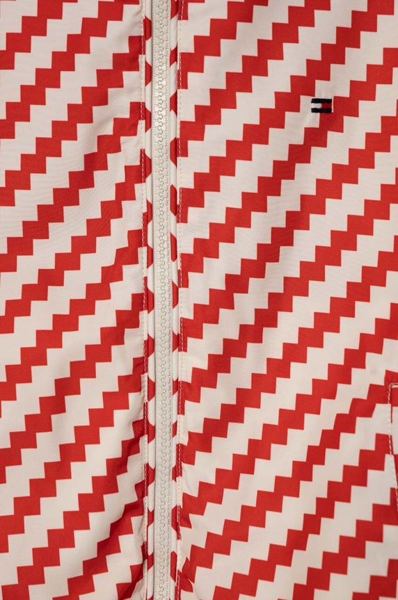 Dziewczynka Tommy Hilfiger kurtka dziecięca KG0KG07948.128.176.PPYH czerwony