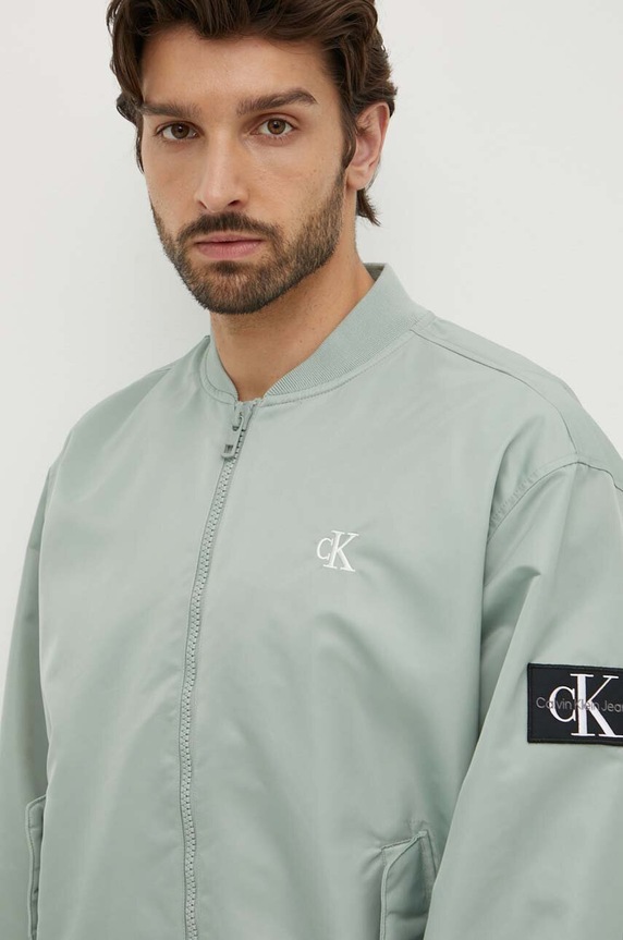 Bomber jakna Calvin Klein Jeans zelena J30J325110