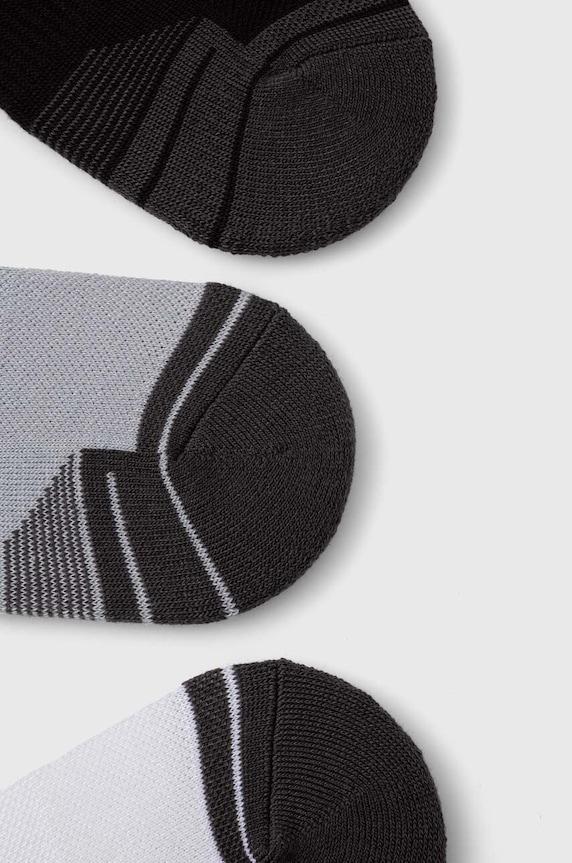 Ponožky Under Armour Performance Tech 3-pak 1379504 čierna SS24