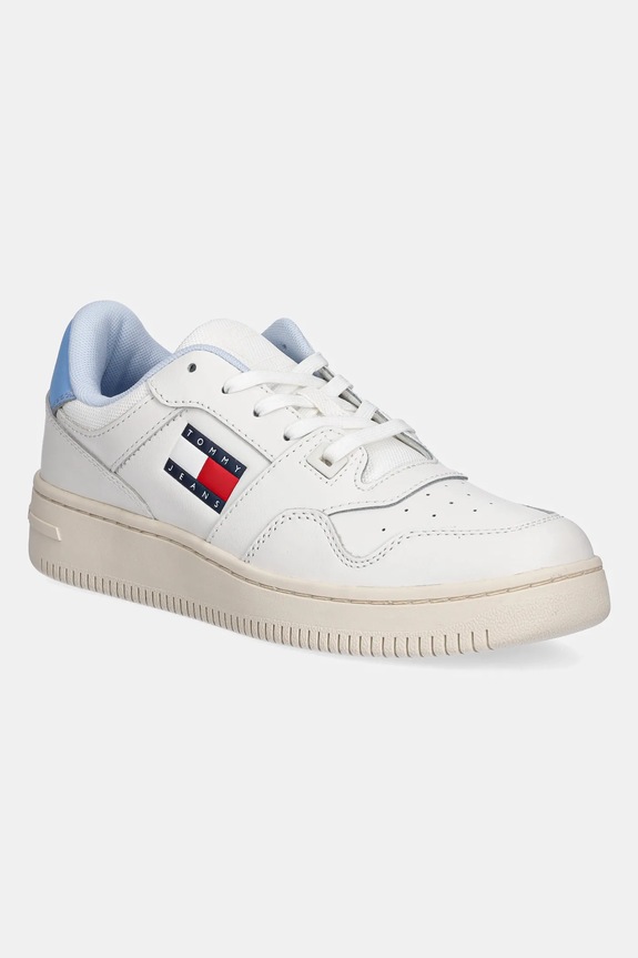 Δερμάτινα sneakers Tommy Jeans TJW RETRO BASKET ESS φλατ λευκό EN0EN02505