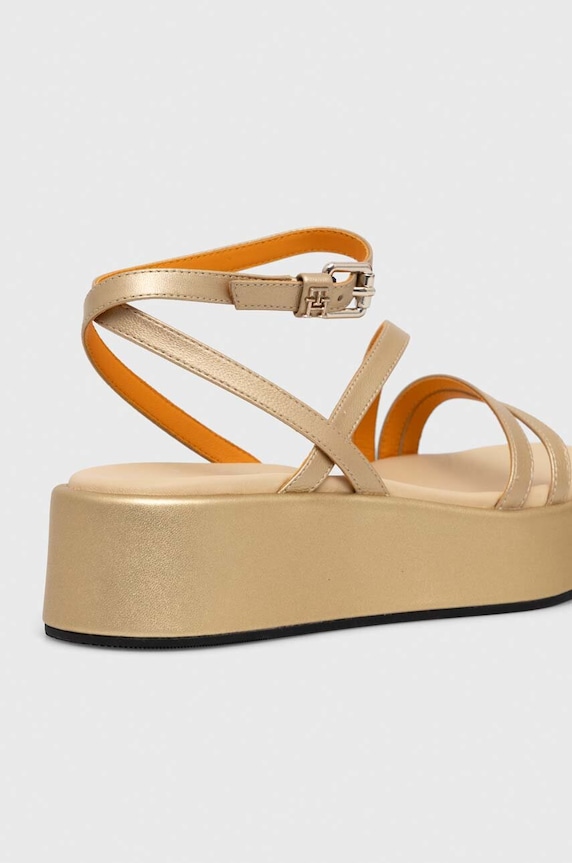 Boty Kožené sandály Tommy Hilfiger TH STRAP GOLD PLATFORM FW0FW07729 zlatá