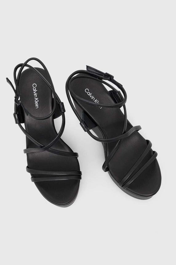 Calvin Klein sandały skórzane WEDGE czarny HW0HW01952