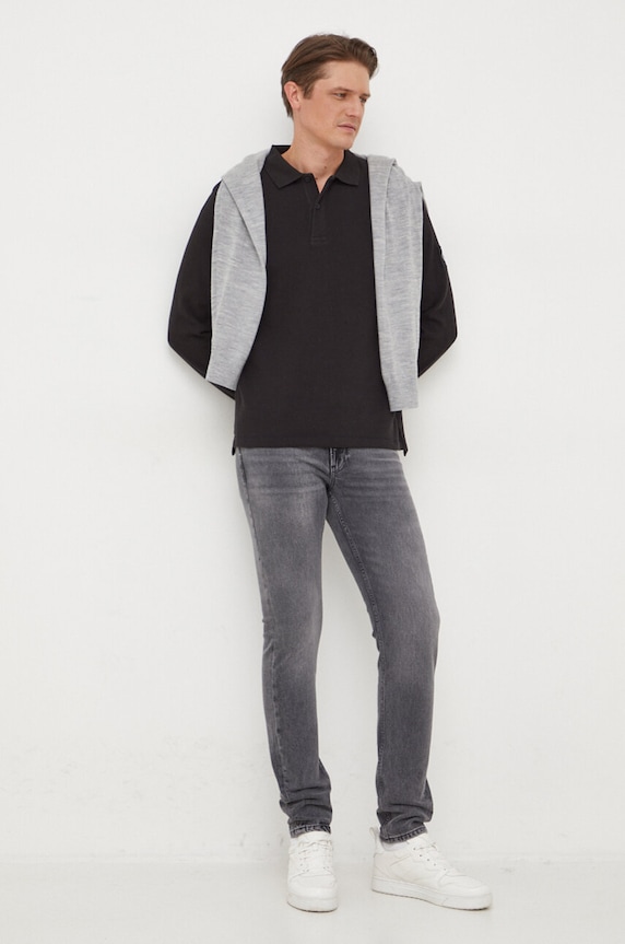 Bavlněné tričko s dlouhým rukávem Calvin Klein Jeans J30J324961 černá SS24