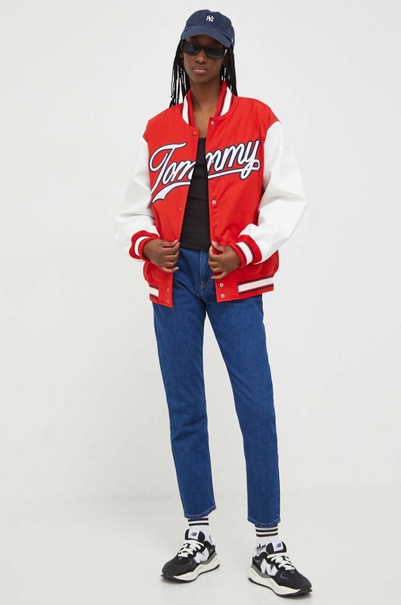 Tommy Jeans jeansy DW0DW17184 niebieski SS24