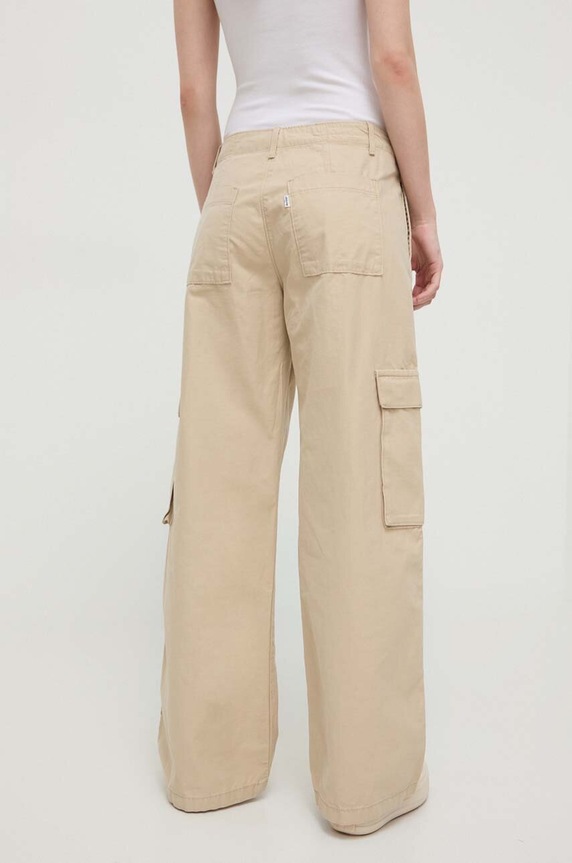 Oblečenie Nohavice Levi's BAGGY CARGO A6077 béžová
