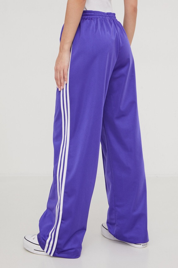 Odzież adidas Originals spodnie dresowe IP0635 fioletowy