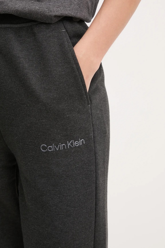 Tepláky Calvin Klein Performance sivá 00GWS4P651