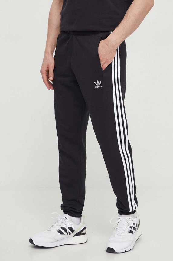 Donji dio trenirke adidas Originals 3-Stripes Pant pletivo crna IU2353