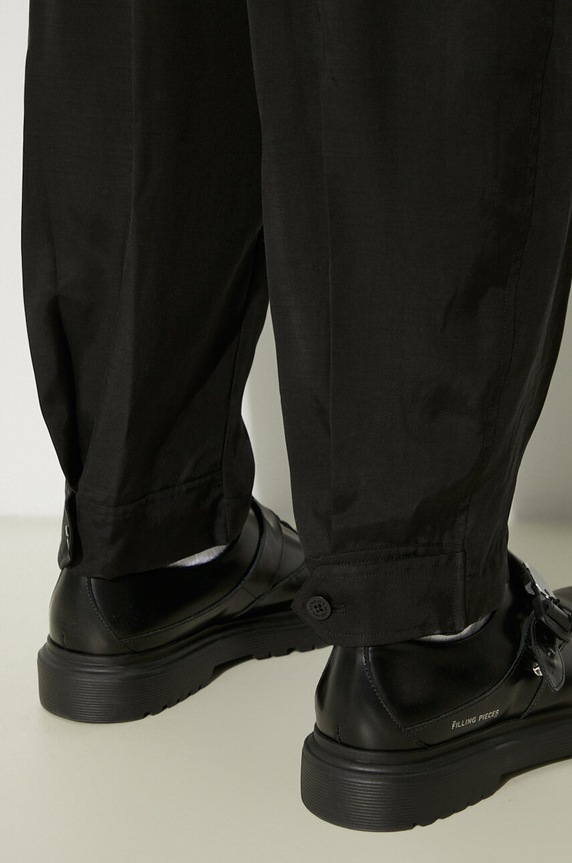 Nohavice Neil Barrett Fireman Loose Cargo Trousers MY30077B.Y032.001N čierna
