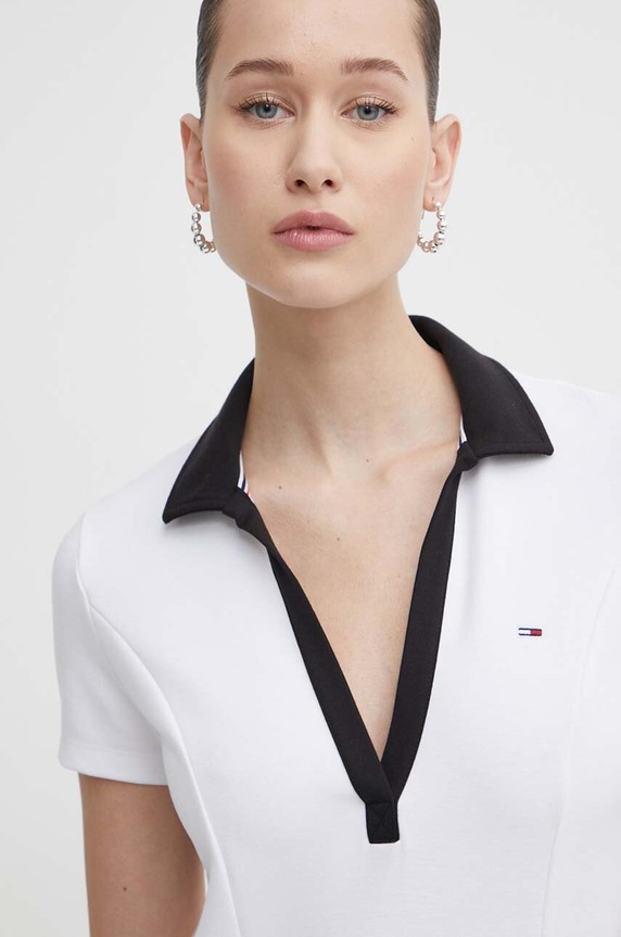 Tommy Jeans sukienka biały DW0DW17937