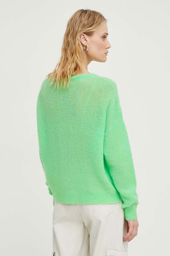 Oblečení Vlněný svetr American Vintage PULL ML COL V ZAK18BE24 zelená