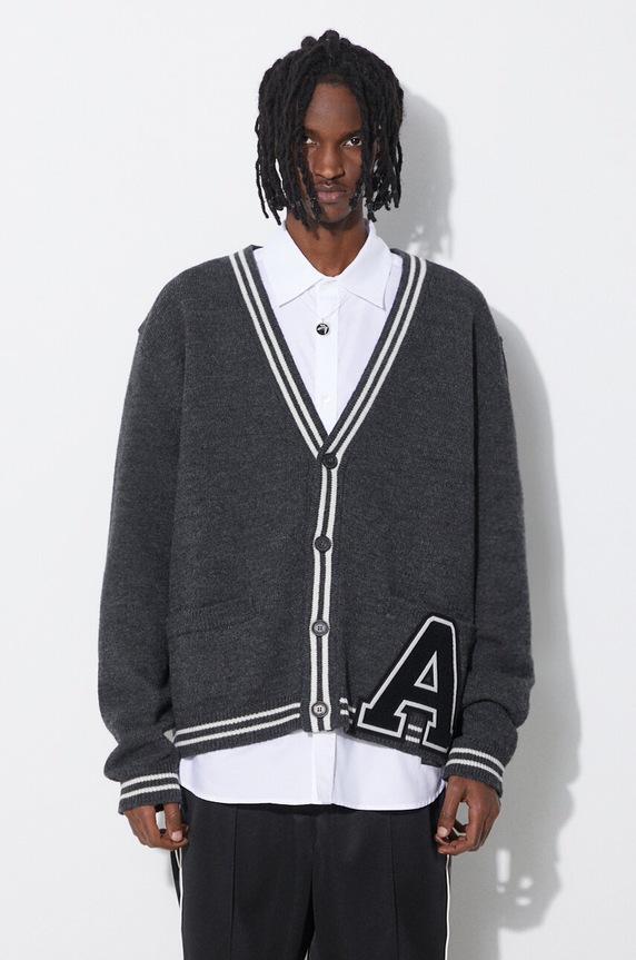 Vuneni kardigan AMBUSH A Patch Knit Cardigan natpis siva BMHB003S24KNI0010710