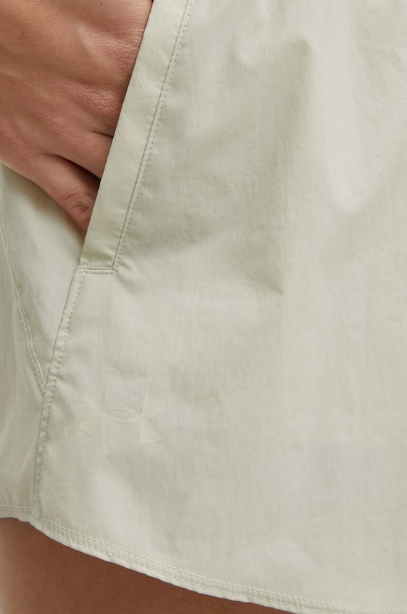Under Armour pantaloni scurți de antrenament Flex bej 1383622