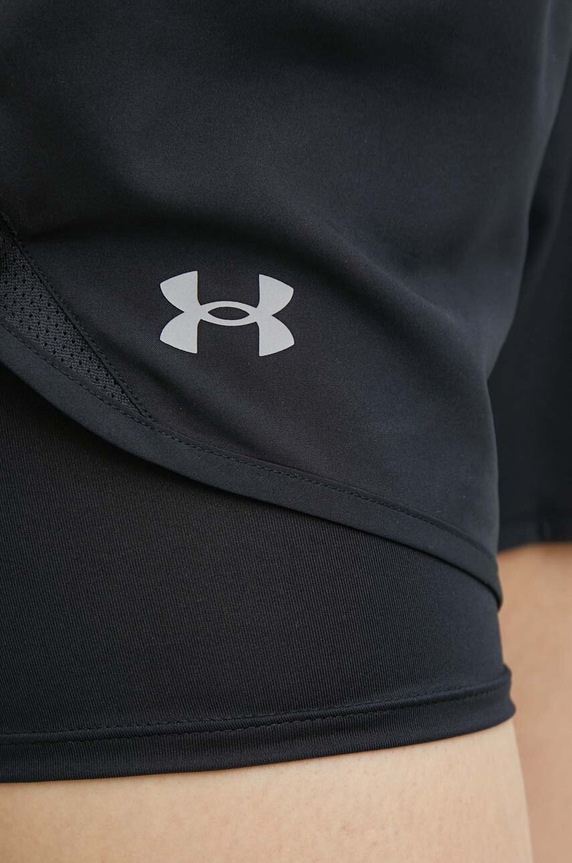 Under Armour σορτς αθλητικά Γυναικεία Fly By μαύρο 1382440