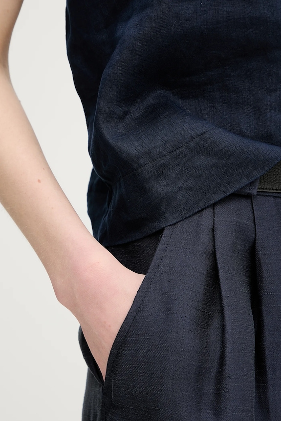 La Petite Française pantaloni scurți din amestec de in SAVOUREUX bleumarin PFSAVOUREUX