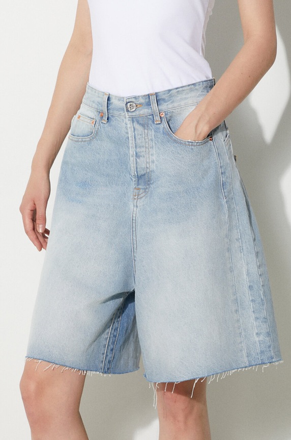 Traper kratke hlače VETEMENTS Denim Shorts plava UE64SS200N