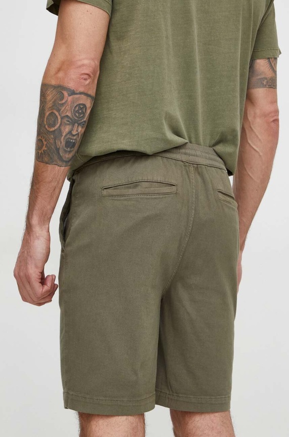 Odzież Pepe Jeans szorty GYMDIGO PULL ON SHORTS PM801076 zielony