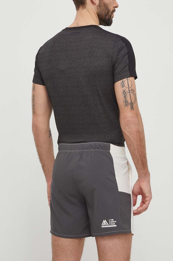 Îmbrăcăminte The North Face pantaloni scurti sport Mountain Athletics NF0A87JMXOF1 bej