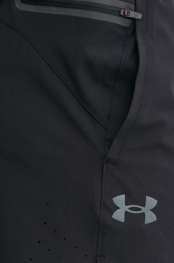 Under Armour pantaloncini da allenamento Peak nero 1376782