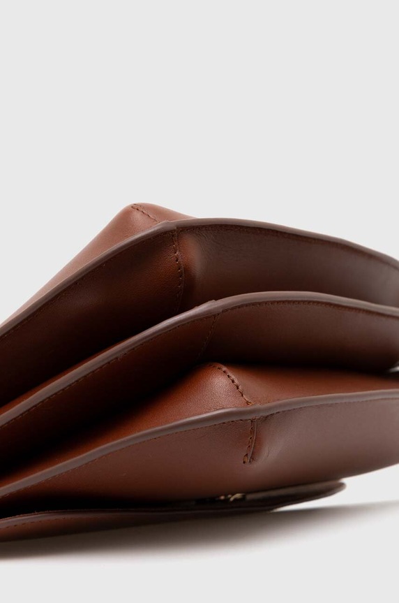 Δερμάτινη τσάντα A.P.C. sac sarah shoulder καφέ PXAWV.F61526.CAD