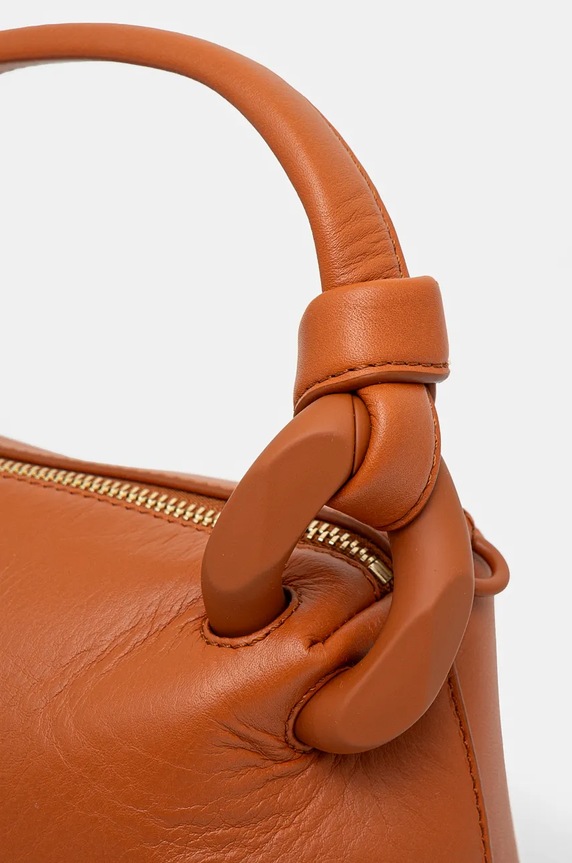 Кожаная сумочка JW Anderson The Jwa Small Corner Bag коричневый HB0619.LA0307.142