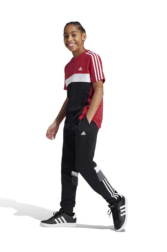 adidas t-shirt bawełniany dziecięcy wzorzyste pomarańczowy IW7952