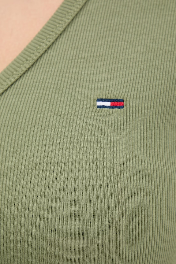 Tommy Jeans tricou de damă din bumbac cu elastan DW0DW17385 verde